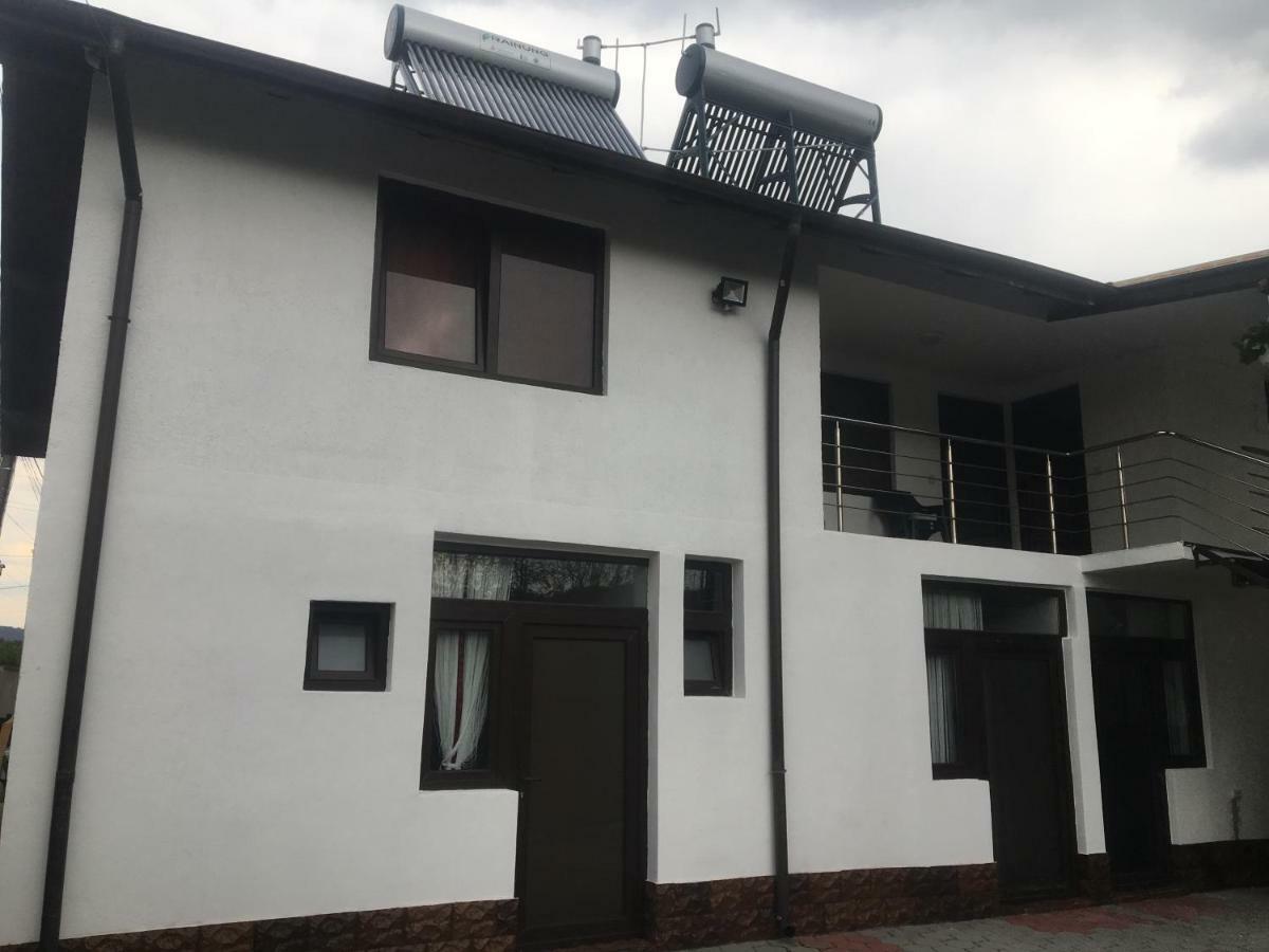Laubert Hotel Calimanesti Exterior photo